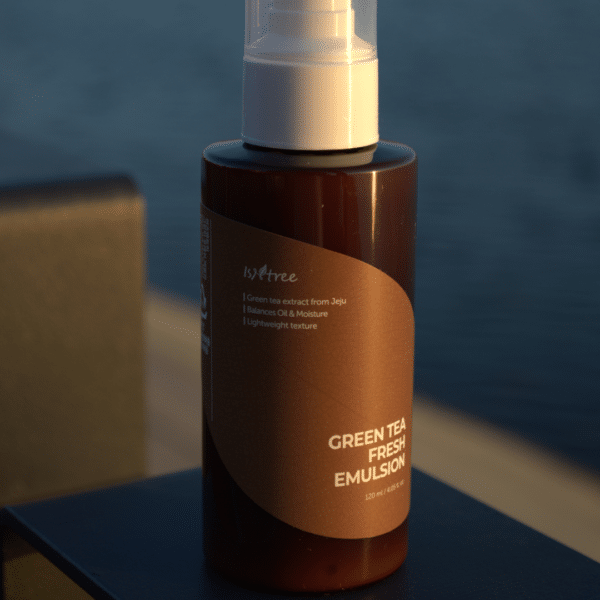 Green tea line - Emulsie lejeră cu ceai verde, 120ml, Isntree – imagine 2