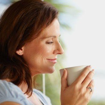 Consumul de ceai verde poate combate cancerul si dementa
