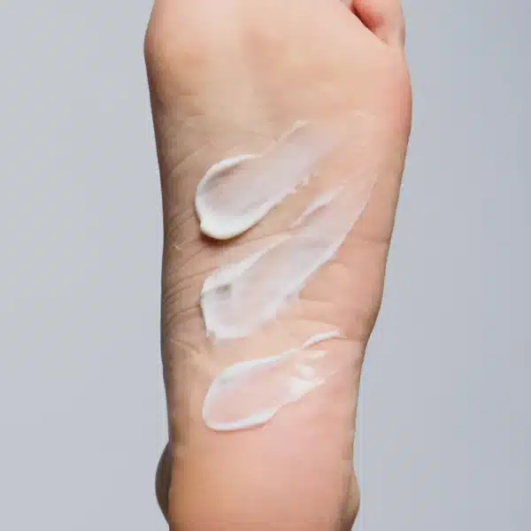 trio-mains-et-pieds-endro-cosmetiques-creme-mains-8296241 Trio Mâini și Picioare ENDRO